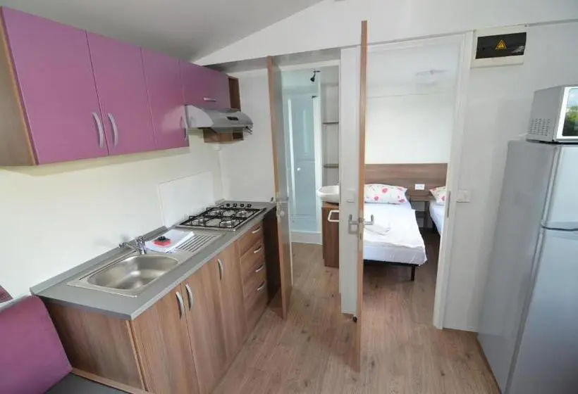 １ベッドルームハウス, Villa Betula Resort & Camping