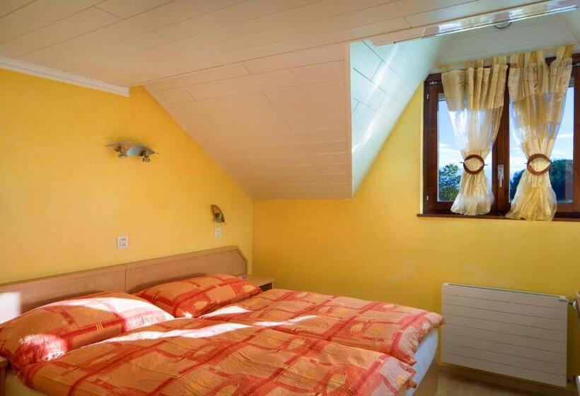 スタンダードルーム, Relais De La Sarvaz