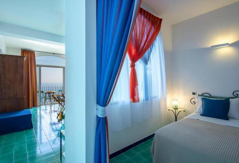 شقة غرفة واحدة مطلة على البحر, Amalfi Residence