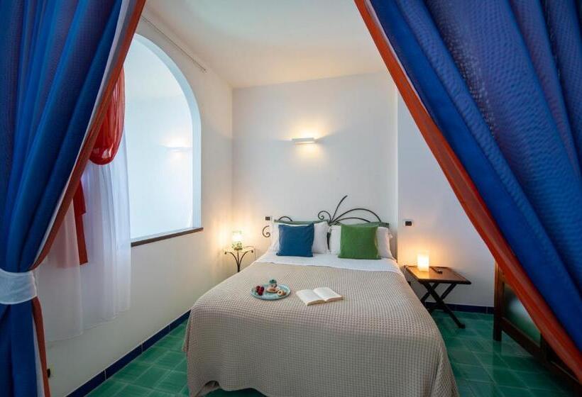 Апартаменты 1 Спальня Вид на Море, Amalfi Residence