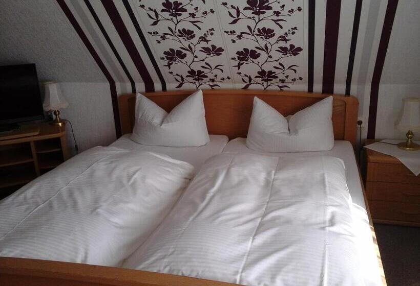 اتاق خانوادگی, Amselhof