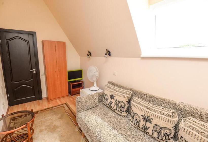 اتاق اکونومی, Columba Livia Guesthouse