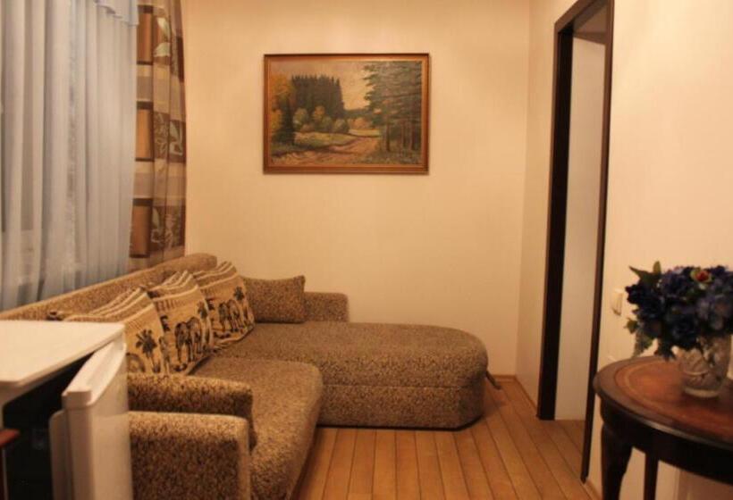 اتاق اکونومی, Columba Livia Guesthouse