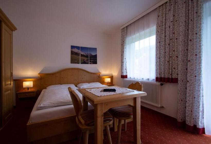 デラックスルーム, Essl In Filzmoos