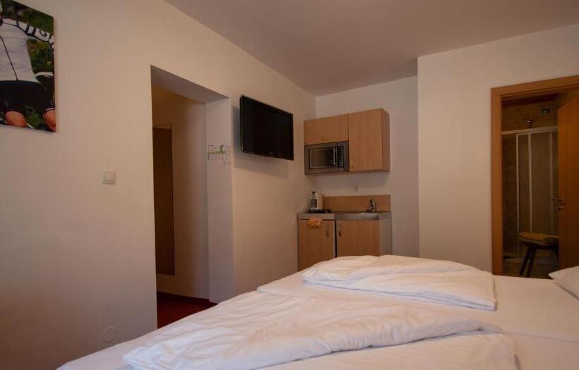 デラックスルーム, Essl In Filzmoos