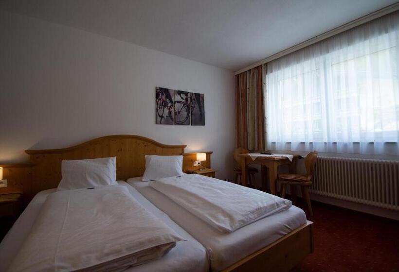 デラックスルーム, Essl In Filzmoos