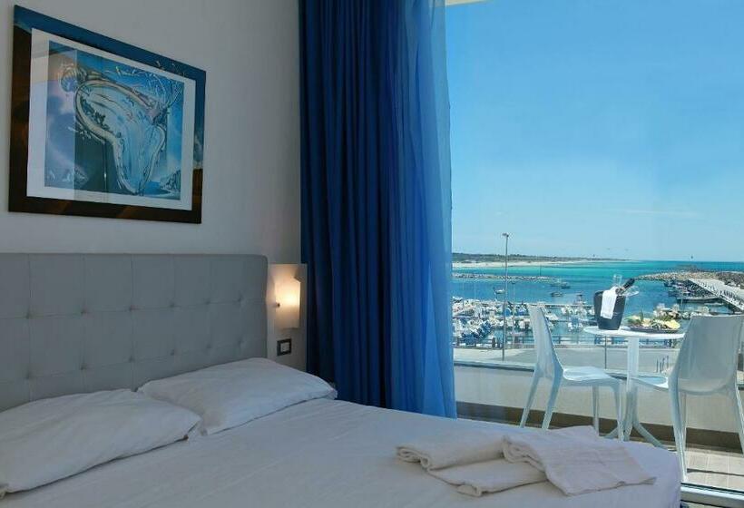 غرفة قياسية ثلاثية, Nauticus Hotel Ugento