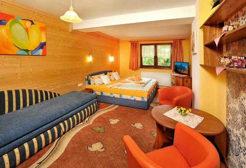 اتاق استاندارد سه نفره, Penzión Lampáš