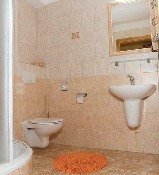 اتاق استاندارد سه نفره, Penzión Lampáš