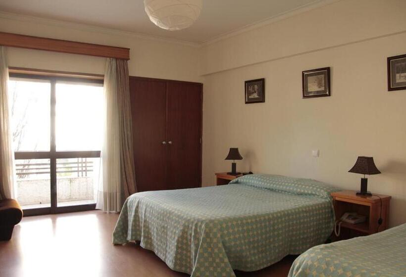 스탠다드 트리플 룸, Residencial Dom Manuel