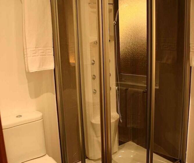 غرفة عائلية, Sol Mediterraneo