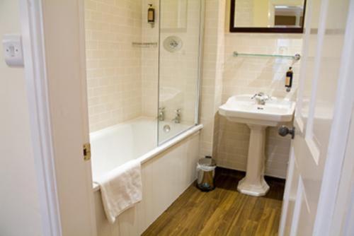 غرفة قياسية, The Dibbinsdale Inn