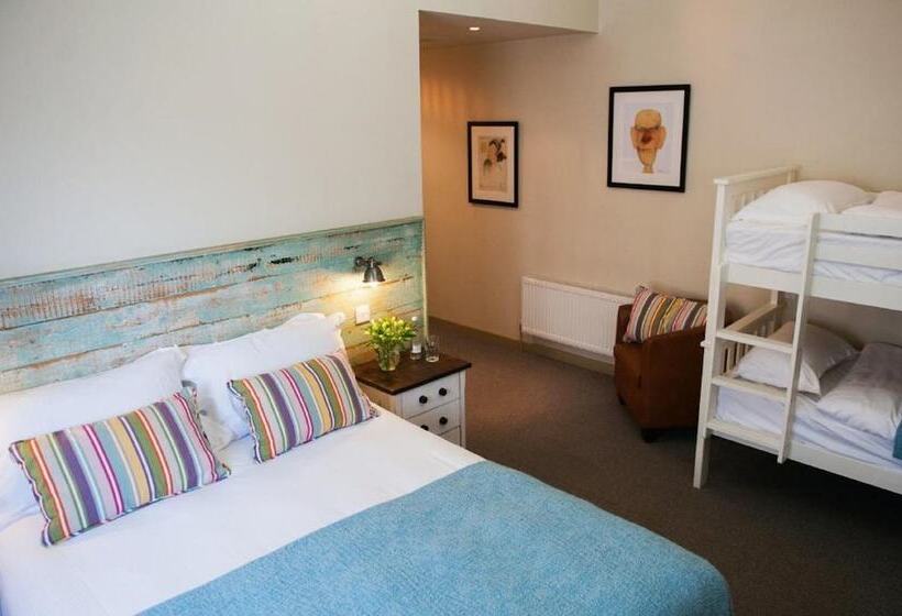 ファミリールーム, The Running Horse