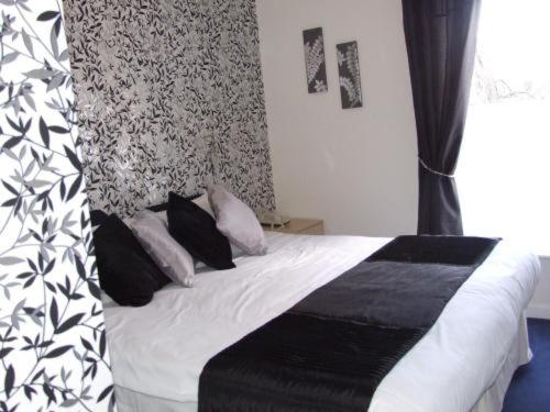 غرفة قياسية, Wereham House