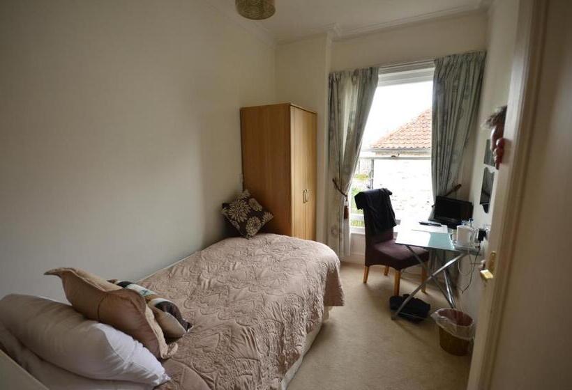 غرفة قياسية فردية, Wereham House