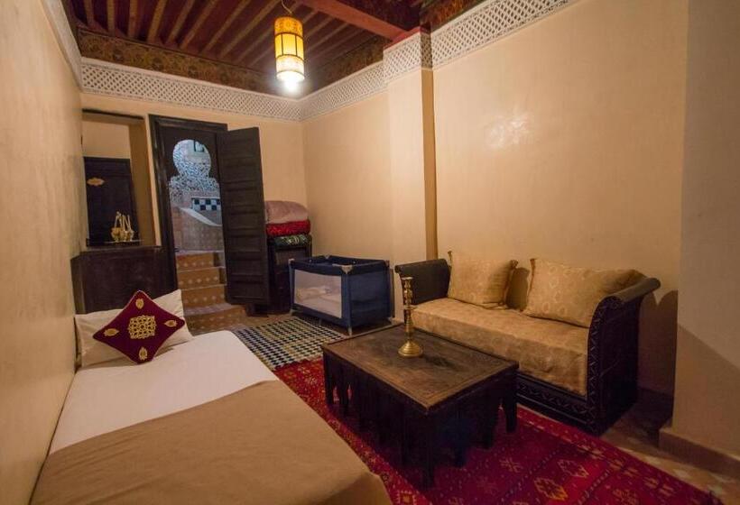 اتاق استاندارد سه نفره, Riad D Or Meknes