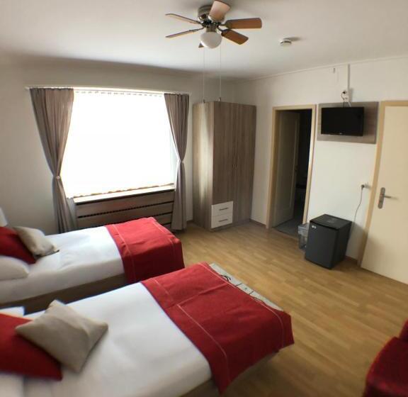 Номер Стандарт, Gasthof Zur Saline