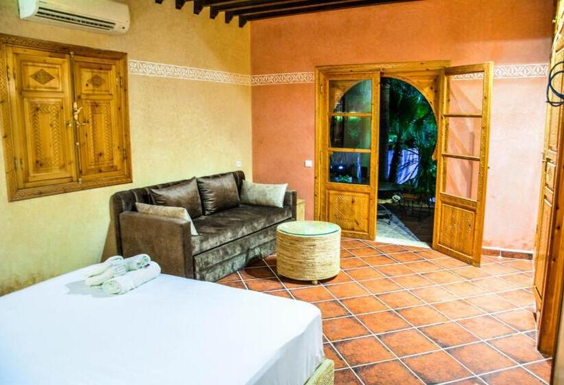 سوییت خانوادگی, Chez Mamouchthka