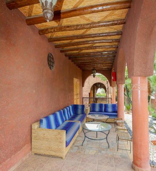 سوییت خانوادگی, Chez Mamouchthka