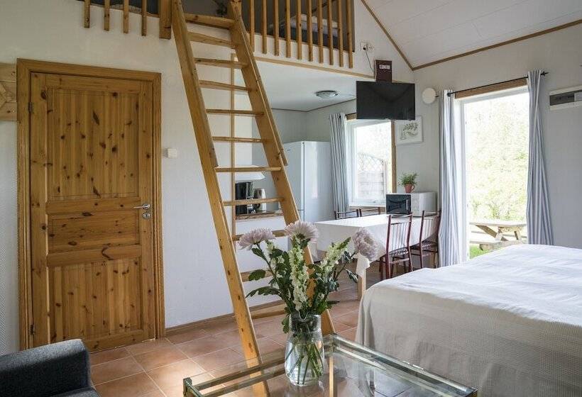 בקתה, Mellbystrand Vandrarhem & Stugor Solstickan