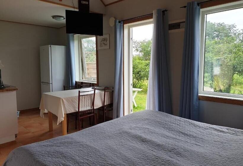 חדר משפחתי, Mellbystrand Vandrarhem & Stugor Solstickan