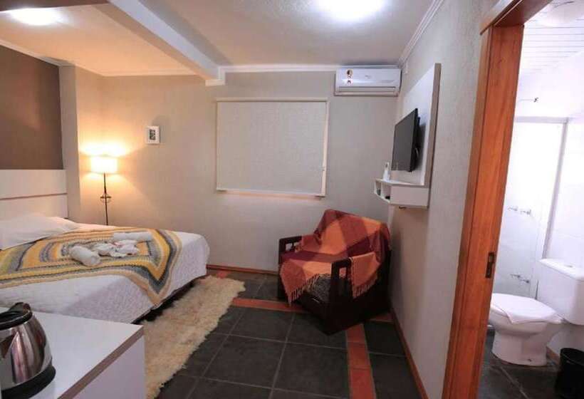 Номер Стандарт Трехместный, Aardvark Inn Pousada