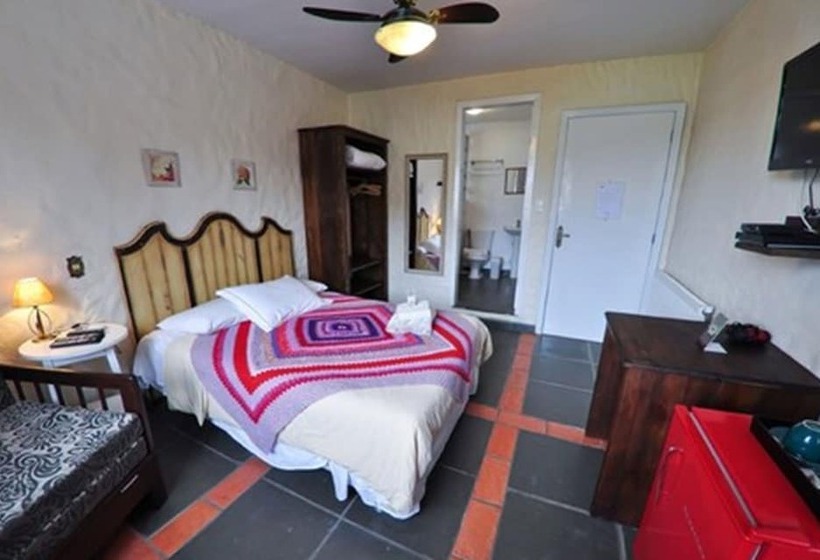 Номер Стандарт Трехместный, Aardvark Inn Pousada