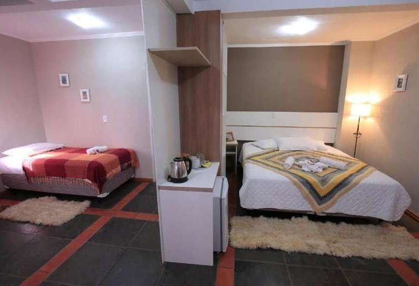 Семейный Номер, Aardvark Inn Pousada