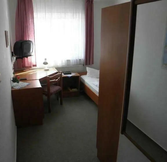 Standard Yhden Hengen Huone, Gasthof Breeger Bodden