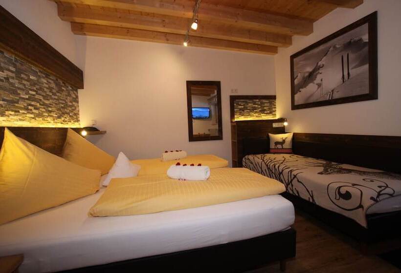 Quarto Triplo Estandar, Gästehaus Alpina