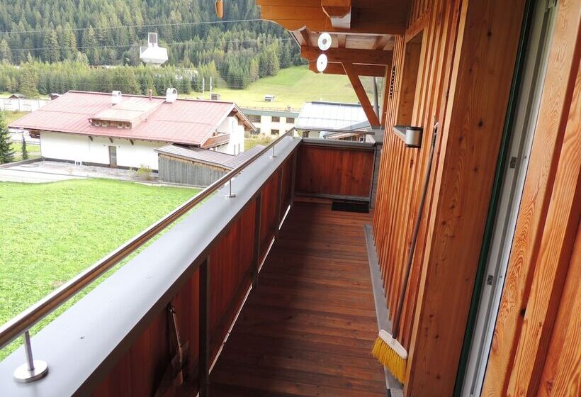 Apartament 3 Dormitoare, Gästehaus Alpina