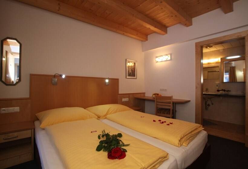 Apartament 3 Dormitoare, Gästehaus Alpina
