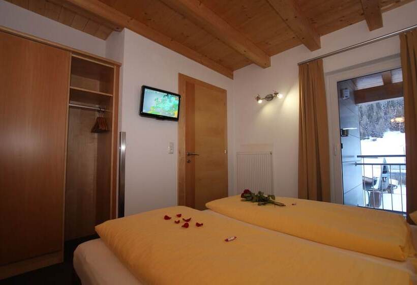 Apartament 3 Dormitoare, Gästehaus Alpina