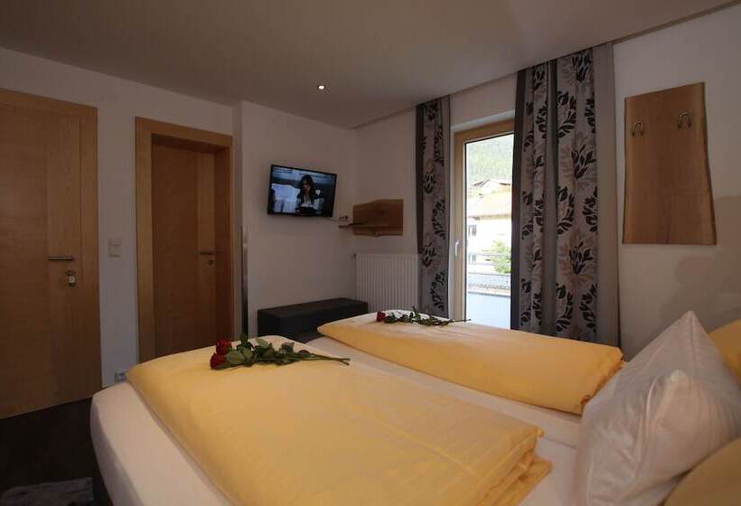Apartamento 2 Dormitórios, Gästehaus Alpina