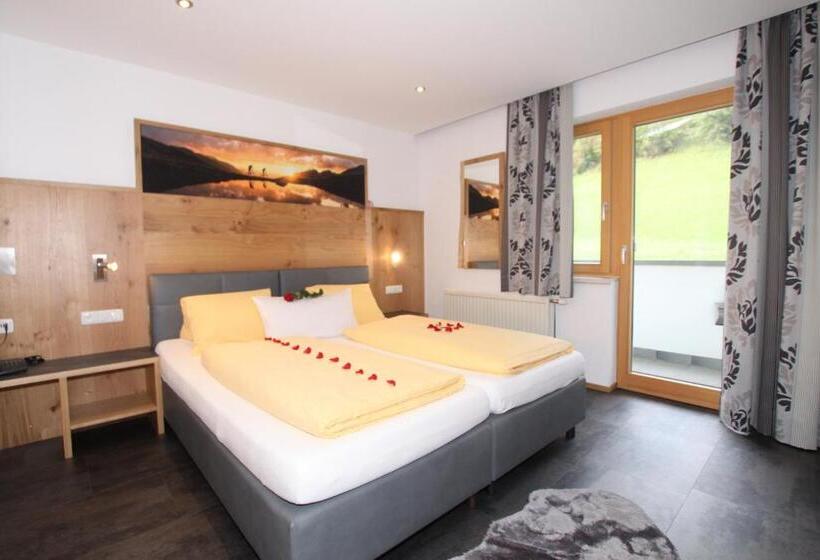 Apartament 3 Dormitoare, Gästehaus Alpina