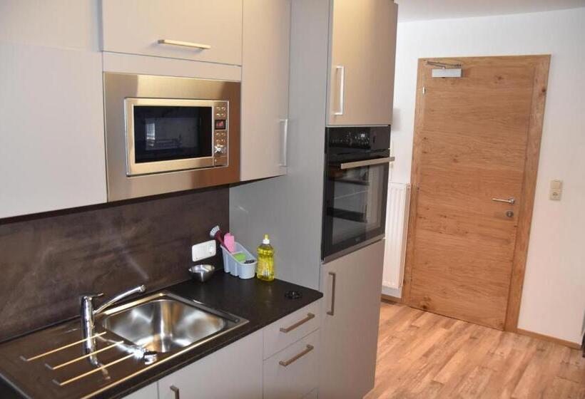 3 Szobás Apartman, Gästehaus Alpina