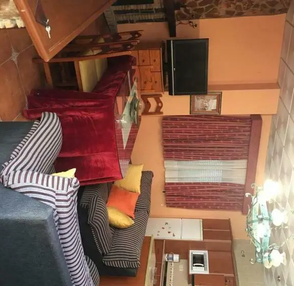 ３ベッドルームハウス, Hostal El Sevillano