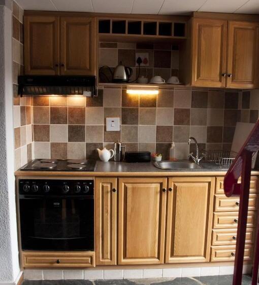 דירת שני חדרים, House Of House Guest House