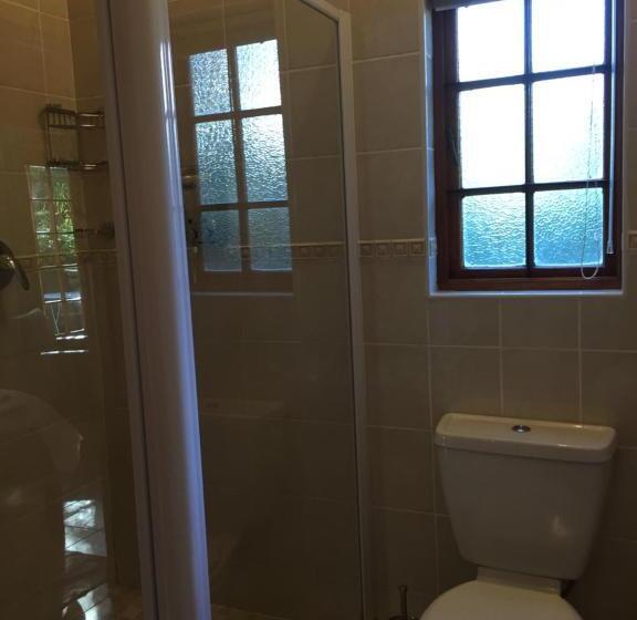 דירת חדר נוף לגינה, House Of House Guest House