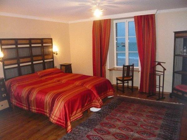 غرفة قياسية, La Cameline