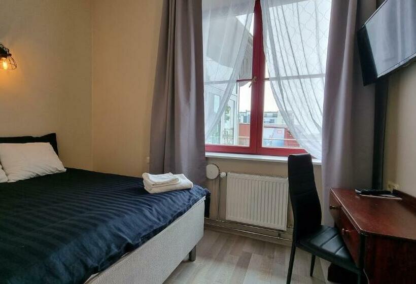 اتاق استاندارد یک نفره, Pärnu Jahtklubi Külalistemaja