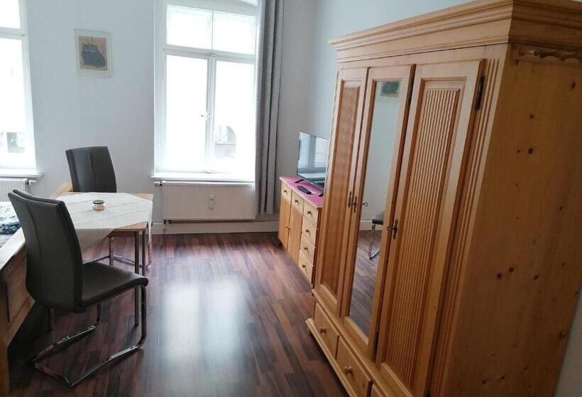 标准间, Pension Gina