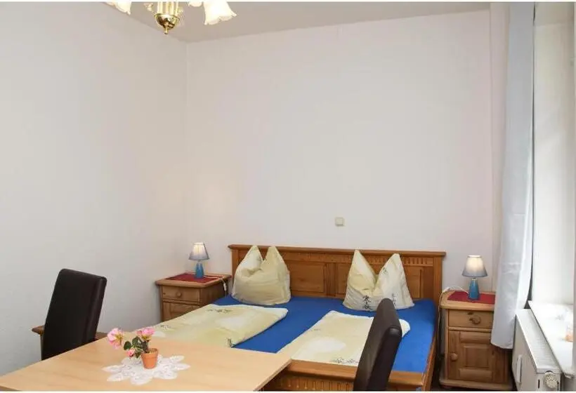 اتاق استاندارد, Pension Gina