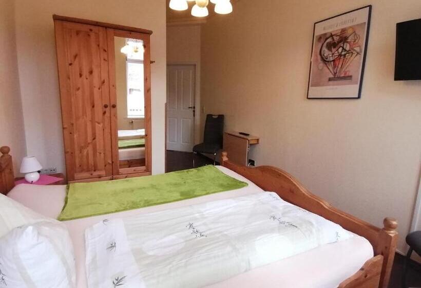 标准间, Pension Gina