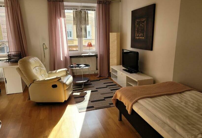 דירת חדר, Stay Apartment