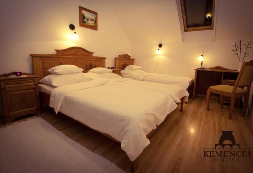 اتاق استاندارد, Kemencés Csárda és Panzió