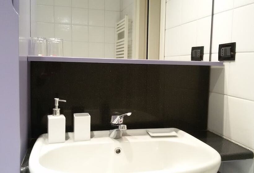 غرفة قياسية حمام مشترك, Alma Clara B&b