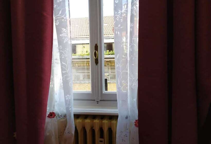 غرفة قياسية حمام مشترك, Alma Clara B&b