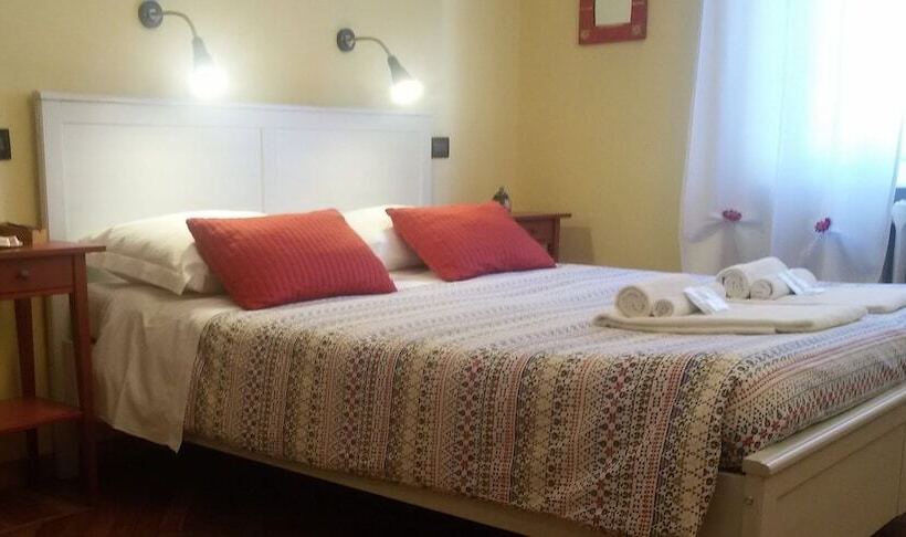 غرفة قياسية حمام مشترك, Alma Clara B&b