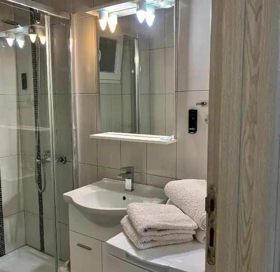 آپارتمان 1 خوابه با چشم‌انداز دریا, Apartments Mm